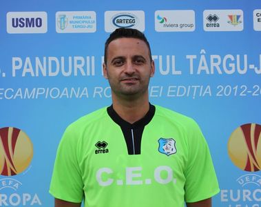 Răzvan Stanca şi-a prelungit, la 36 de ani, contractul cu Pandurii Târgu Jiu