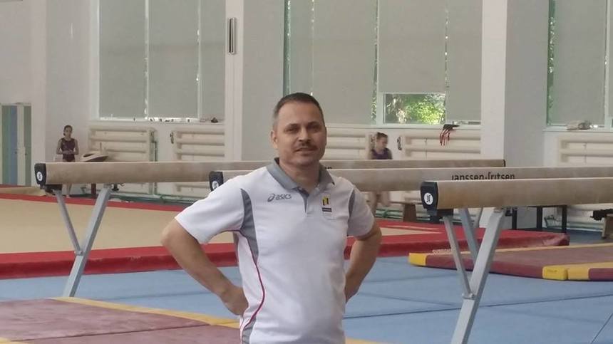 Lucian Sandu, antrenor lotul feminin gimnastică:Acum, fetiţele intră în sală la 5-6 ani, iar pe la 10-12 nu le mai place