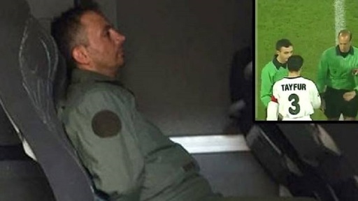 Unul dintre puciştii care au încercat să îl atace pe Erdogan la Marmaris a fost arbitru. El a oficiat în 2002 la un meci cu incidente câştigat la masa verde de Beşiktaş-ul lui Christoph Daum