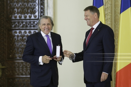 Ilie Năstase, decorat cu Steaua României de ziua lui de naştere; Iohannis: Aţi fost un fenomen al naturii umane pe teren