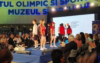 Alin Petrache, la prezentarea ţinutelor sportivilor pentru JO: Sunt puţin nemulţumit că nu plecăm ca o echipă la Jocurile Olimpice, ci plecăm în mai multe tranşe. FOTO