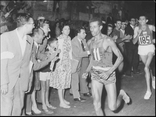 Abebe Bikila (Foto: olympic.org)