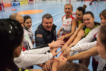 Dinamo Bucureşti şi-a definitivat lotul la volei feminin; cinci jucătoare străine tranferate şi obiectiv de câştigare a titlului