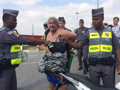RIO 2016: Un bărbat a fost arestat la Arena Corinthians după ce a abandonat un pachet la intrarea în stadion