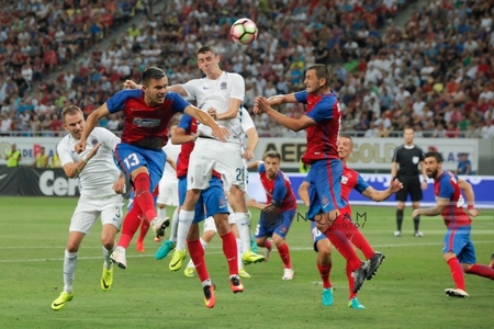 FC Steaua a învins Sparta Praga, scor 2-0, şi s-a calificat în play-off-ul Ligii Campionilor. FOTO