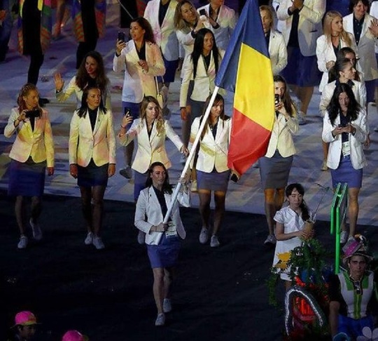 Cătălina Ponor la ceremonia de deschidere (Foto: twitter.com)