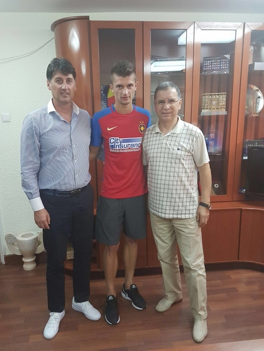 Florin Tănase a semnat cu FC Steaua (Foto: academiahagi.tv)