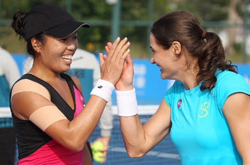 Niculescu şi King au învins favoritele 1 - Garcia/Mladenovici - şi s-au calificat în sferturile de dublu la Cincinnati
