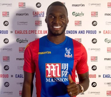 Crystal Palace l-a achiziţionat pe atacantul belgian Christian Benteke