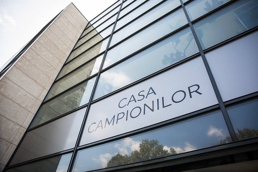 "Casa Campionilor" îi găzduieşte de astăzi pe tricolori, la Mogoşoaia. Mai mulţi fotbalişti, între care Andone, Maxim şi Stanciu, s-au prezentat în cantonament