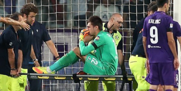 Tătăruşanu a fost transportat la spital după o lovitură la cap la meciul Fiorentina - Chievo, scor 1-0