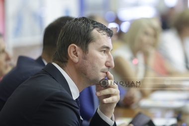 Alin Petrache a demisionat din funcţia de preşedinte al COSR
