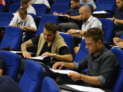 Mutu, Stăncioiu şi Bălan au dat examen pentru admiterea la cursurile de licenţă B de antrenor
