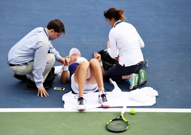 Konta s-a calificat în turul al treilea al US Open după ce a acuzat mari probleme de respiraţie în meciul cu Pironkova 