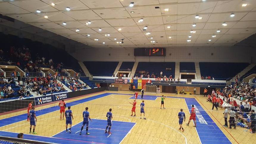 Dinamo Bucureşti, campioana la handbal masculin, a câştigat Supercupa României