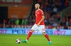 Galezul James Collins a lovit din greşeală cu mingea în faţă un copil înaintea meciului cu Moldova. Jucătorul a urcat în tribună şi i-a dat copilului un tricou al lui Gareth Bale