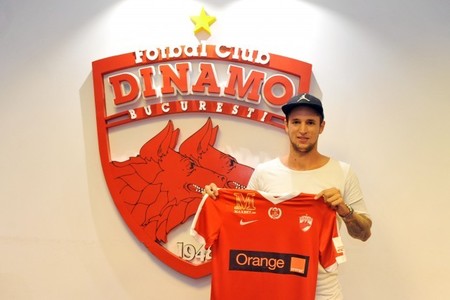 Dinamo l-a achiziţionat pe fundaşul austriac Bernhard Janeczek
