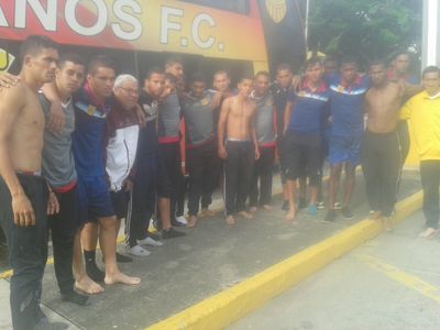 Jucătorii unei echipe din prima ligă din Venezuela au fost jefuiţi