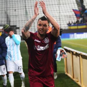 Steaua Bucureşti a fost învinsă de CFR Cluj, scor 2-1, şi a suferit primul eşec din acest sezon al Ligii I