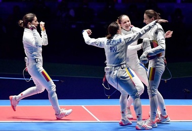 Iohannis îi decorează marţi pe sportivii români cu rezultate la Jocurile Olimpice şi Paralimpice