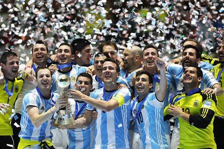 Argentina a învins Rusia, scor 5-4, şi a câştigat în premieră Cupa Mondială la futsal