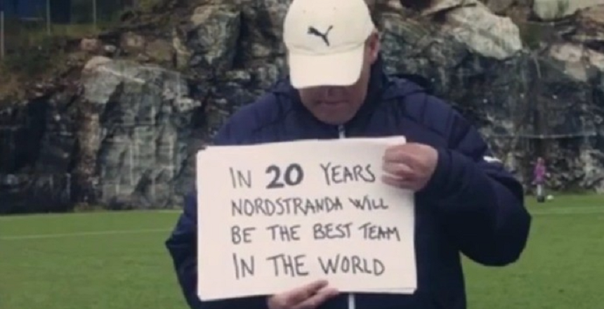 Un antrenor norvegian a postat un filmuleţ prin care cere spermă de la Ibrahimovici şi Ronaldo pentru ca echipa sa să devină cea mai bună din lume peste 20 de ani. Imaginile au devenit virale - VIDEO