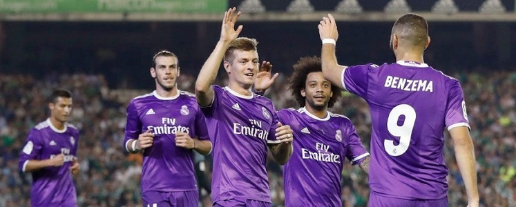 Real Madrid a învins Betis cu scorul de 6-1, la două ore după ce Atletico s-a impus cu 7-1 în faţa echipei Granada