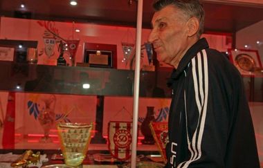 Constantin Frăţilă şi Cătălin Hîldan omagiaţi, Negoiţă şi Andone contestaţi la începutul meciului cu Pandurii