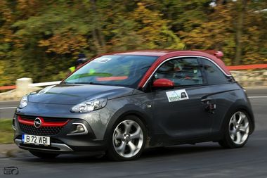 (P) Trofeul Opel - etapă decisivă în Campionatul Naţional de Viteză în Coastă 