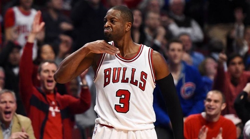 Dwyane Wade a fost amendat cu 25.000 de dolari pentru că a mimat tăierea gâtului la un meci din NBA - VIDEO