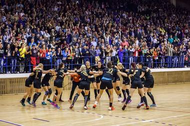 Dunărea Brăila, liderul Ligii Naţionale de handbal feminin şi după derbiul etapei a 8-a, cu Corona Braşov