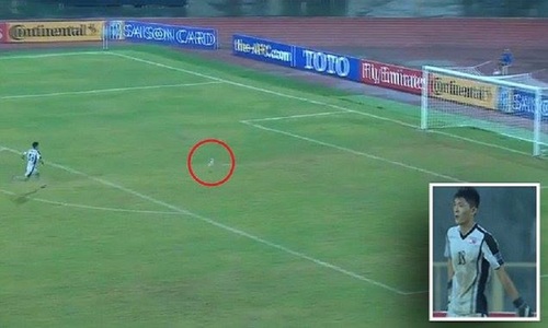 Portarul echipei U16 a Coreei de Nord a fost suspendat un an pentru că a primit gol deliberat la un meci cu Uzbekistan. Imaginile cu golul au devenit virale - VIDEO
