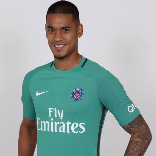 Portarul Alphonse Areola s-a accidentat la gleznă şi a fost înlocuit cu Benoît Costil în naţionala Franţei