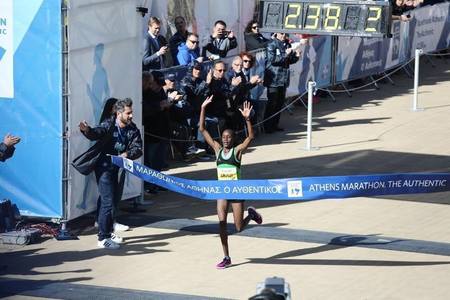 Kenyanul Luka Rotich Lobuwan a câştigat maratonul de la Atena