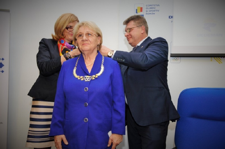 Ana Pascu a primit Colanul de Aur al COSR