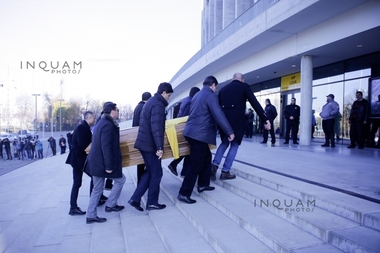 Sicriul cu trupul neînsufleţit al lui Daniel Prodan a fost depus la Tribuna Oficială a Arenei Naţionale. FOTO