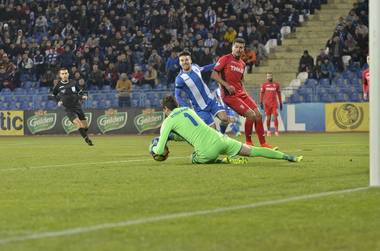 CS Universitatea Craiova a fost învinsă de Astra Giurgiu, scor 1-0, şi a rămas la trei puncte în urma liderului Steaua