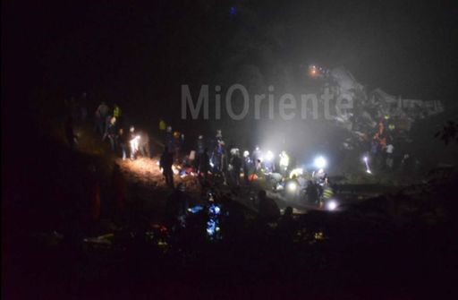 Un copilot al unui avion de lângă cel al echipei Chapecoense: Au cerut ajutorul şi permisiunea de a ateriza