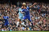 Chelsea s-a impus în deplasare în faţa echipei Manchester City, 3-1. De la City au fost eliminaţi doi jucători pe final