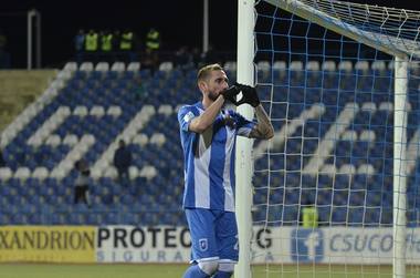CS Universitatea Craiova a învins CFR Cluj, scor 2-1, şi a urcat pe locul doi în clasament la un punct în urma Stelei