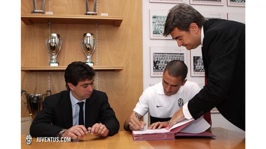 Fundaşul Leonardo Bonucci şi-a prelungit pentru încă un an contractul cu Juventus Torino