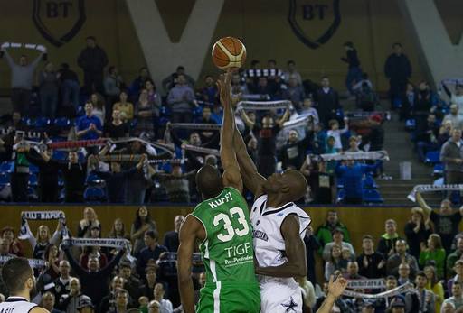 U BT Cluj a învins Pau Orthez în grupele FIBA Europe Cup la baschet masculin, la 25 de ani de la ultima confruntare