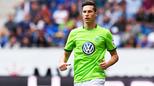 VfL Wolfsburg a confirmat transferul mijlocaşului Julian Draxler la Paris Saint-Germain
