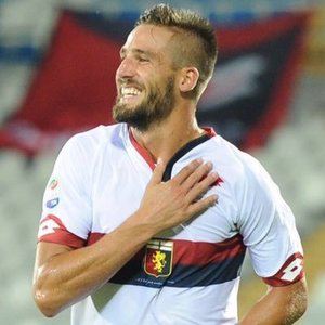 Chiricheş are un nou coechipier: Leonardo Pavoletti (Genoa). Italianul a fost dorit de Steaua în 2014