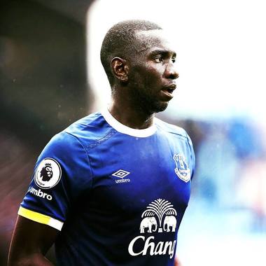 Yannick Bolasie (Everton) va lipsi aproximativ un an de pe teren