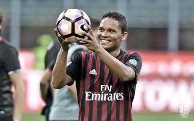 AC Milan a învins Cagliari, scor 1-0, şi a urcat pe locul 5 în Serie A