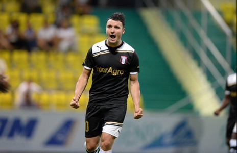 Steaua Roşie Belgrad a renunţat la transferul lui Budescu
