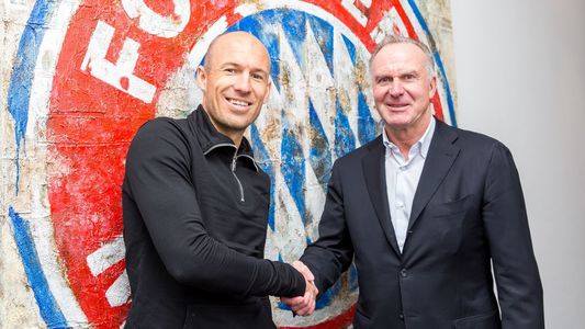 Robben şi-a prelungit contractul pentru încă un sezon cu Bayern Munchen