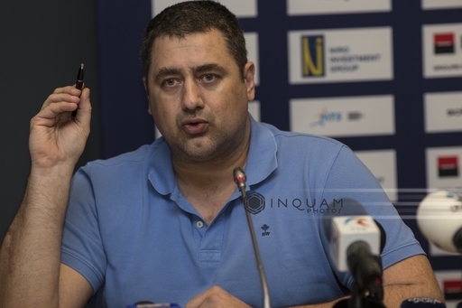 Alexandru Dedu: Dacă există voinţă, în trei ani se pot construi săli de handbal în fiecare reşedinţă de judeţ