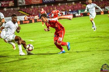 Patrick Petre şi Ionuţ Şerban au plecat cu Dinamo II în cantonament în Bulgaria
